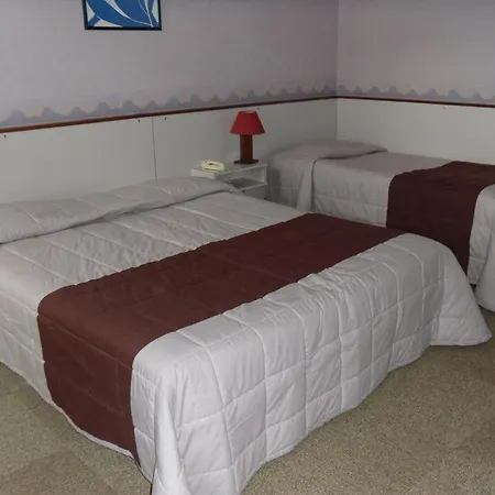 De Bale Hotel