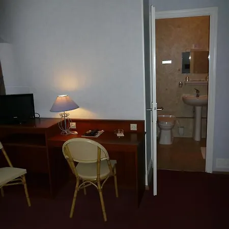 De Bale Hotel 2*