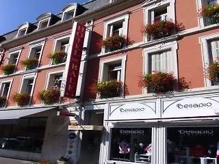 De Bale Hotel