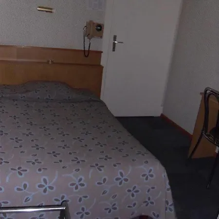 De Bale Hotel