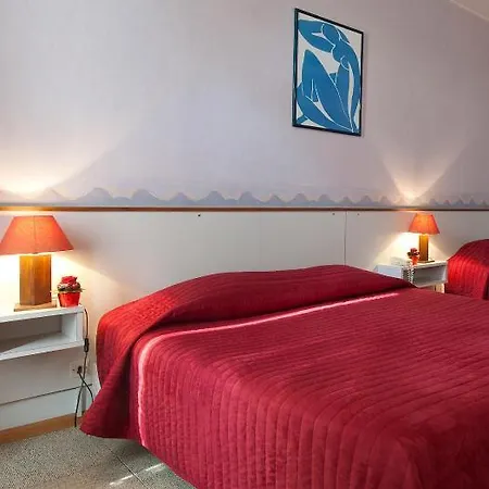 De Bale Hotel