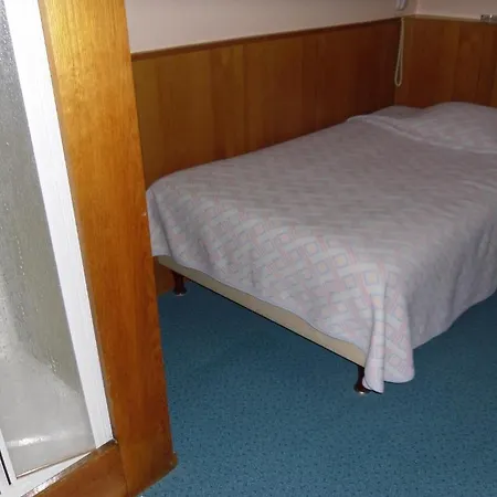 De Bale Hotel